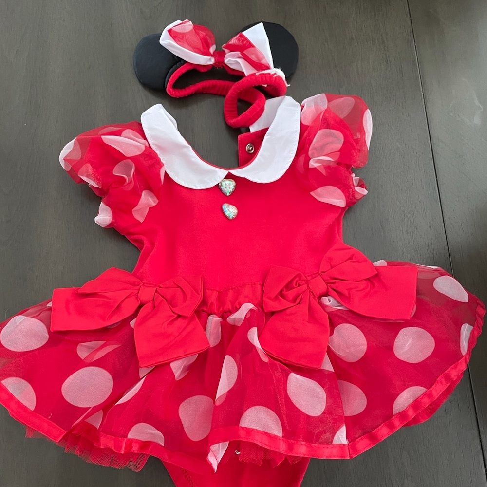 Baby girl Minnie Mouse Costume.